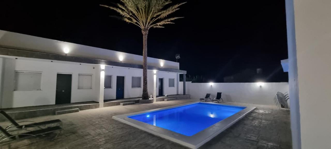 Apartamentos La Playa Barbate Esterno foto