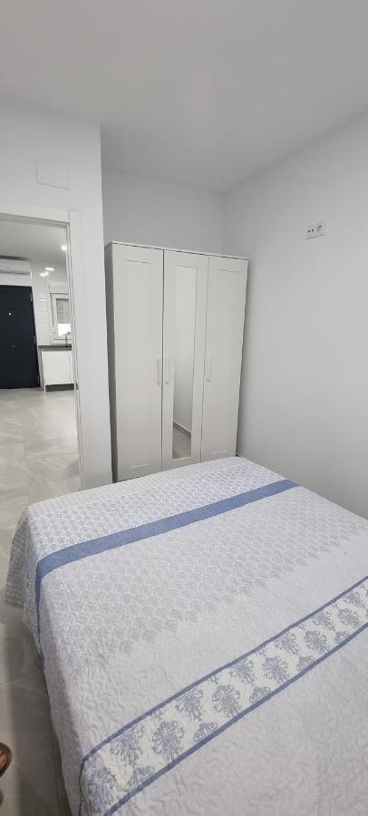 Apartamentos La Playa Barbate Esterno foto